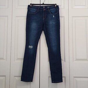 EUC So Dark Wash Distressed Skinny Jeans